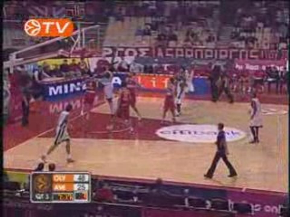 Olympiacos vs. Air Avellino 91-66