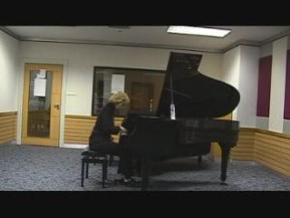 Mina Ivanova — «Traumerei» («Revery») by R. Schuman