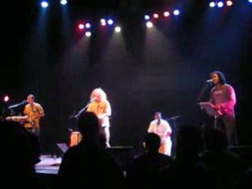 Danyèl Waro Oté Larényon (extrait) live à Nantes