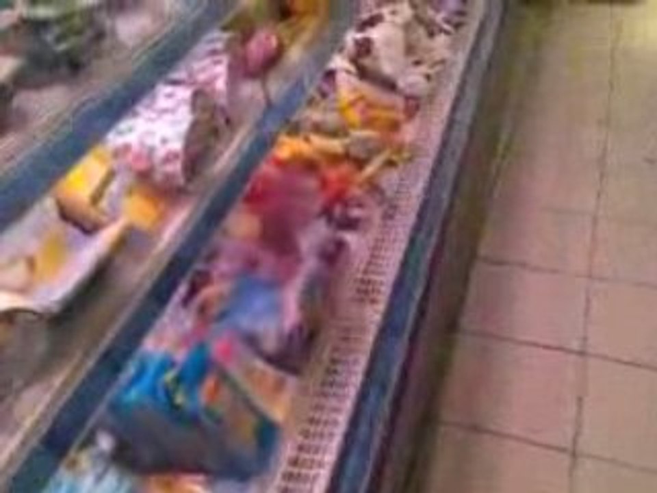 Monoprix vend du fromage périmé aux consommateurs Part 1