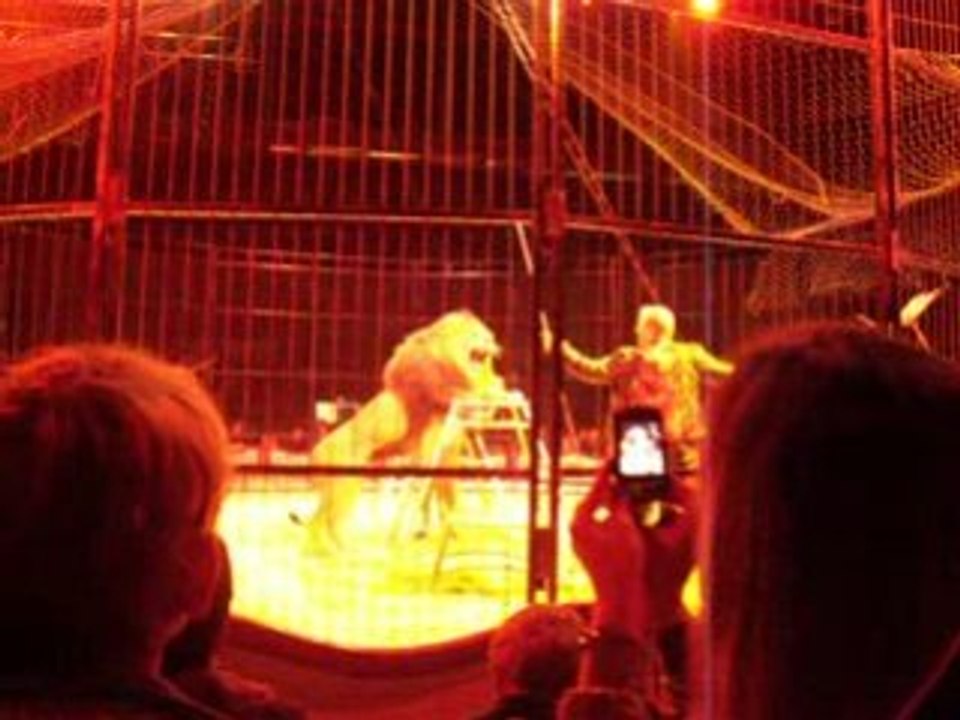 cirque korona karl peters