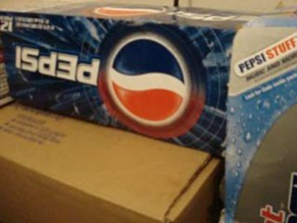 SMALLEST-CHEAPEST-EASIEST MARIJUANA  INDOOR GROW ROOM