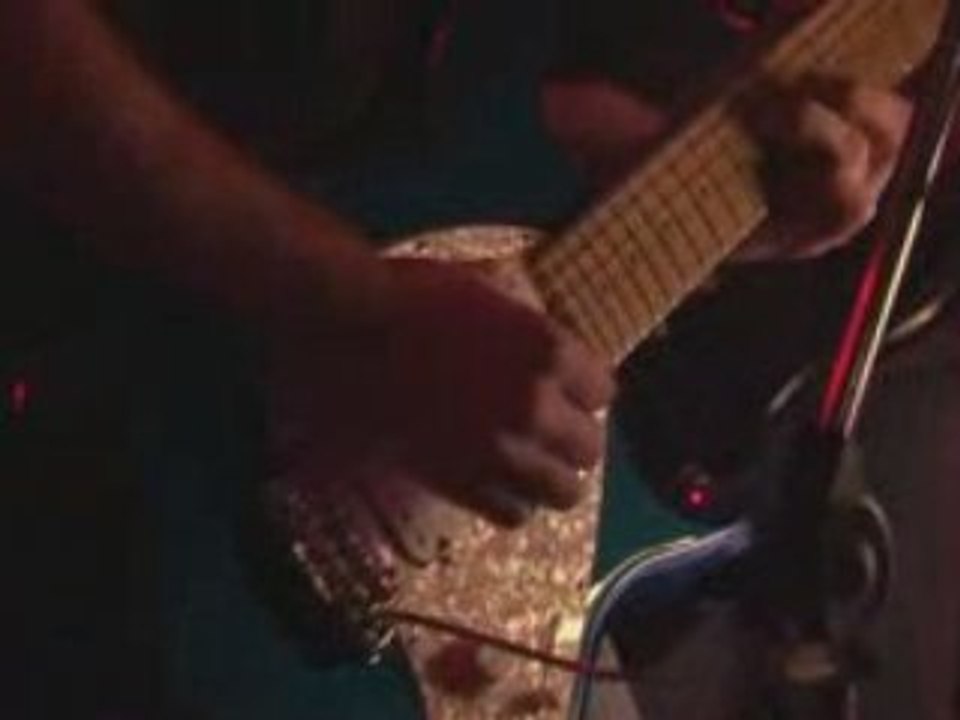 Sly and the Boogie Boys "Eteins la lumière" (d'Axel Bauer)