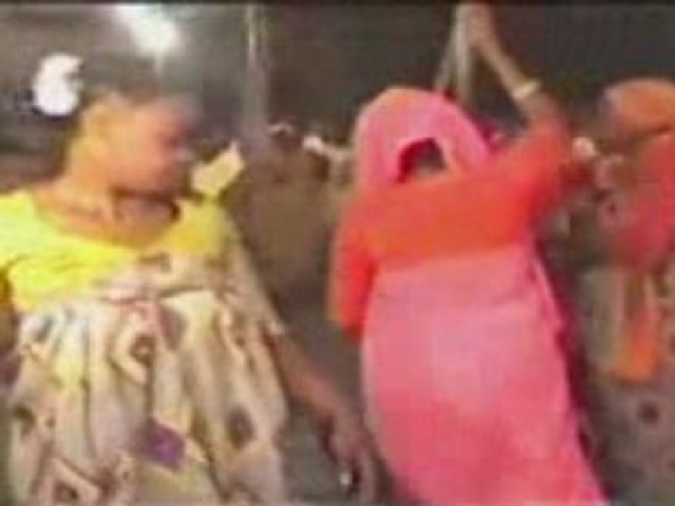 Fani goma 2 par Maroussi Sima