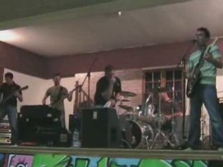 hAte[T]oNe - Plays Noir Désirs