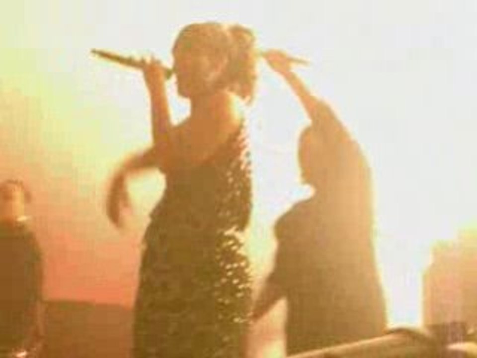 amel fait du mariah et debu de eye of the tiger