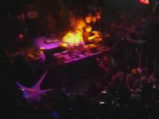 081206 Q.Mosimann avec Hot Vocation au Metropolis Paris 04