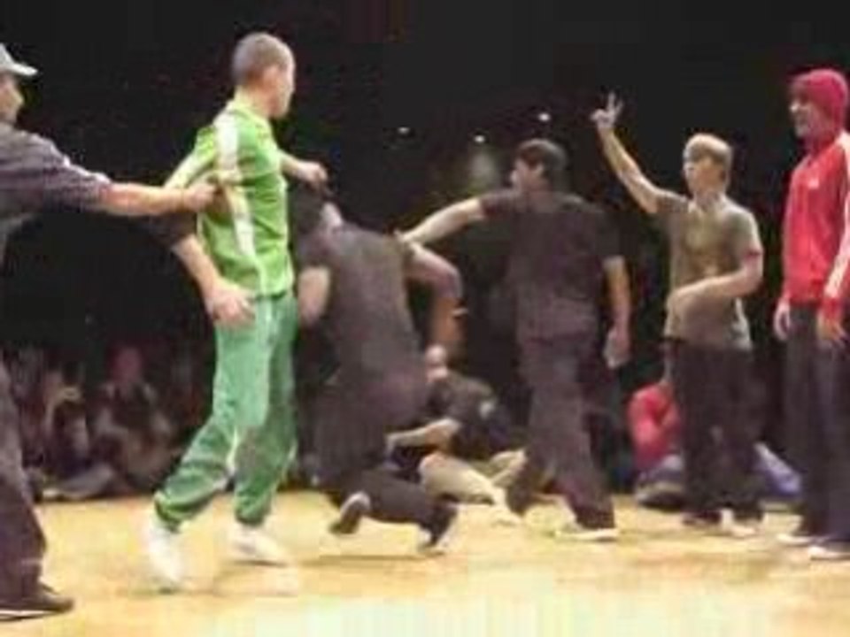 HIP HOP ARENA :VAGABONDS VS MELTING FORCE by youval