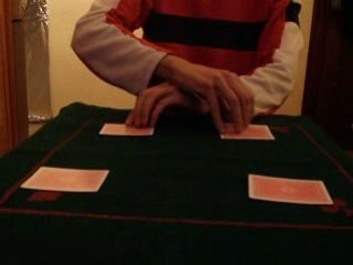 4 monedas y 4 cartas