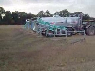 Rampe d'épandage 28m multi-buses PICHON