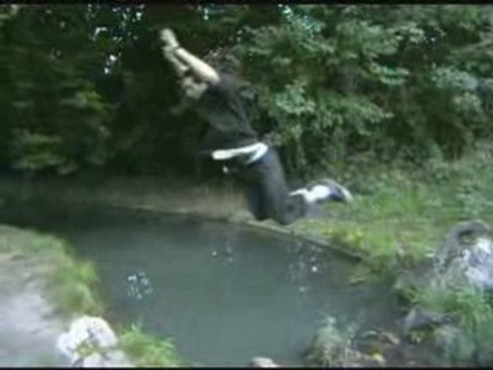 COUR(s)T - Non Censuré