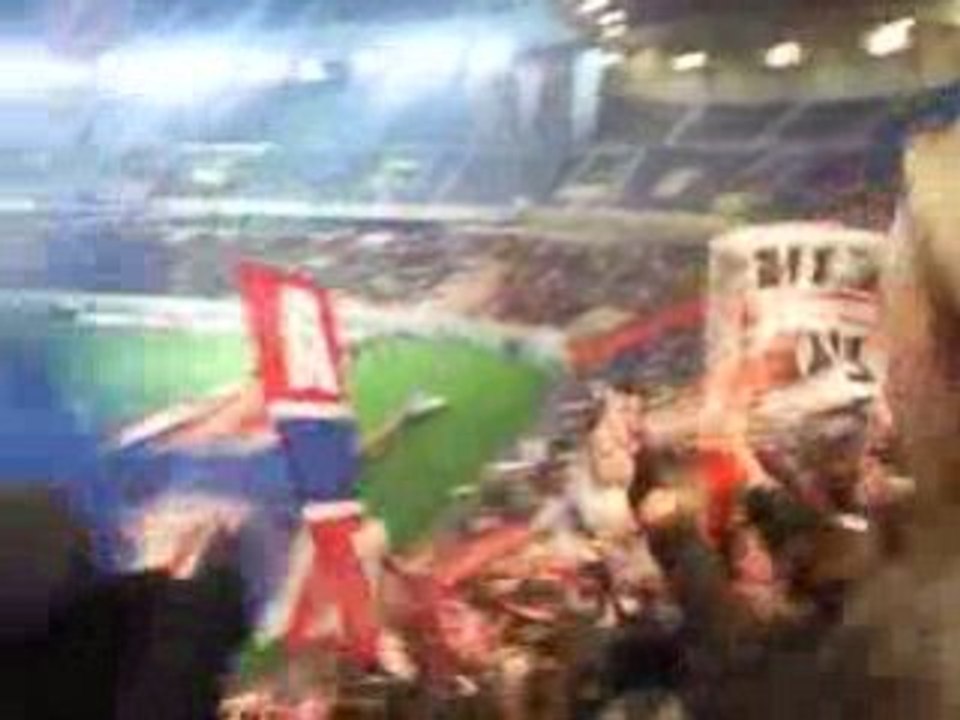 Grosse ambiance AUTHENTIKS 3eme BUT PSG-LE MANS