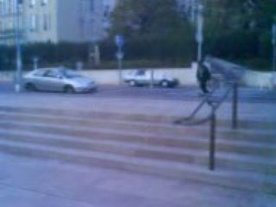 ollie indy 5 marches du premier coup lol