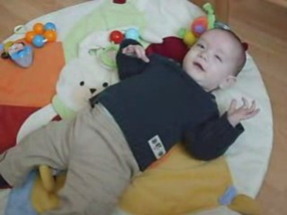 Pitufin s'entraîne à dire Papa !!!