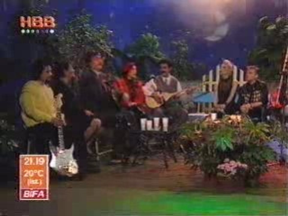 Sabahat Akkiraz - Ne Aglarsin Benim Zulfu Siyahim