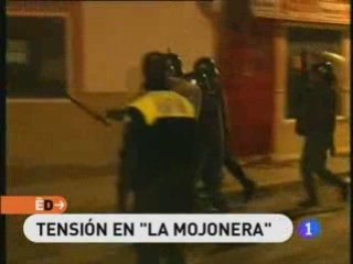Africanos protagonizan violentos disturbios en La Mojonera