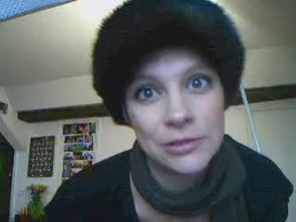 Mon petit doigt m'a dit / hier un pote m'a dit...