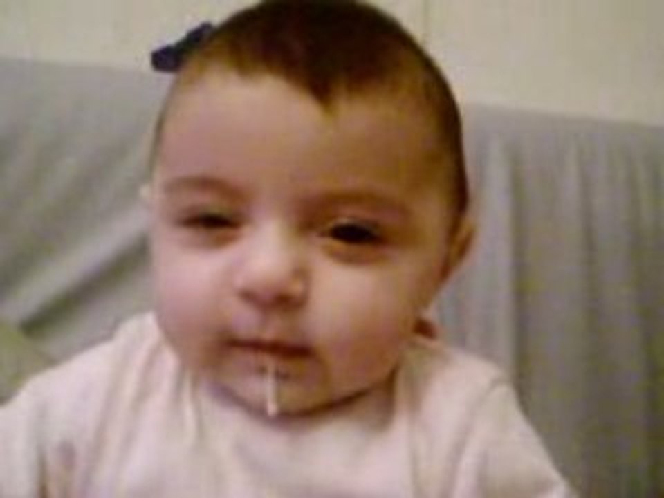 Bébé qui rigole de 4mois (oceane)