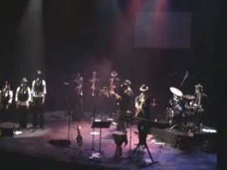 La Tribu Orphagascar - Peter Gunn Theme (part 1)