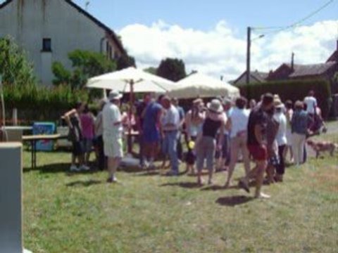 Mas de Sedaiges (15) 28/07/08 Repas champêtre l'appéritif