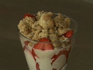 Streusel noisette, crème à la cannelle