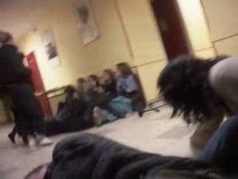 Cap ou pas Cap: de jouer a 3 ptits chats dans les couloirs??