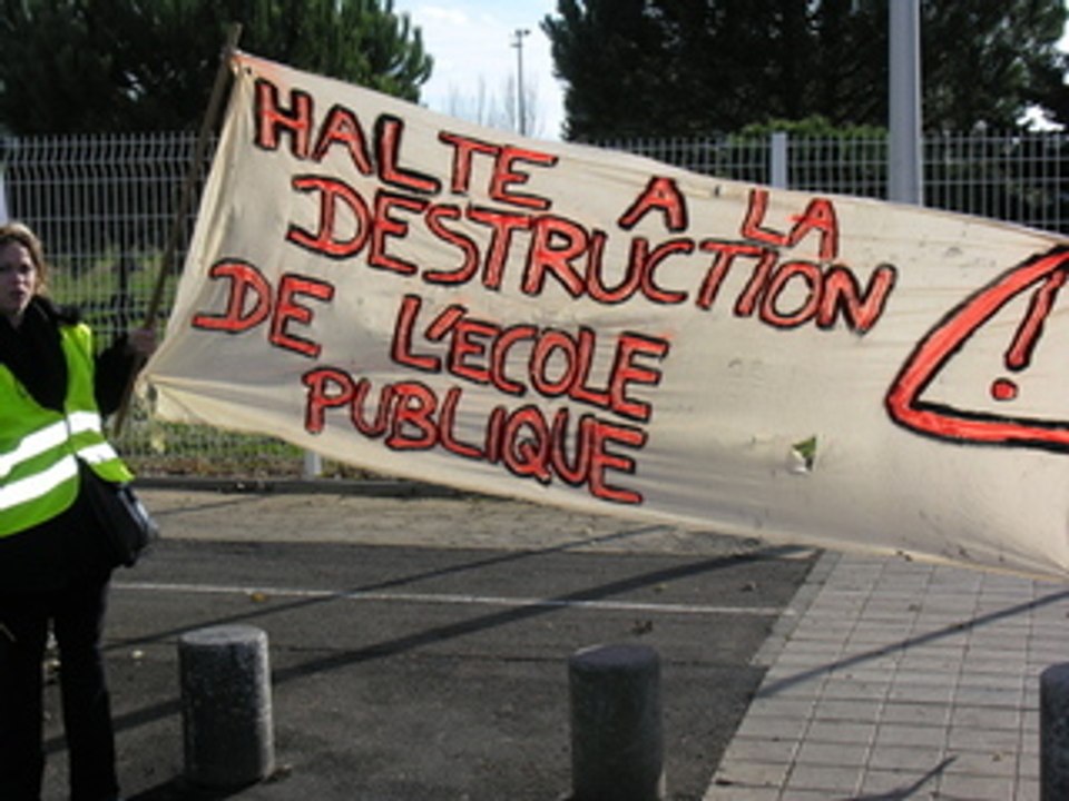 AGDE - 2008 - Parents et Enseignants agathois en colère