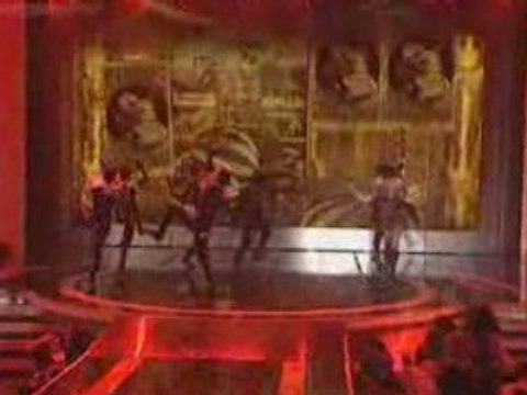 Britney Spears - Womanizer (Live @ Bambi Awards )