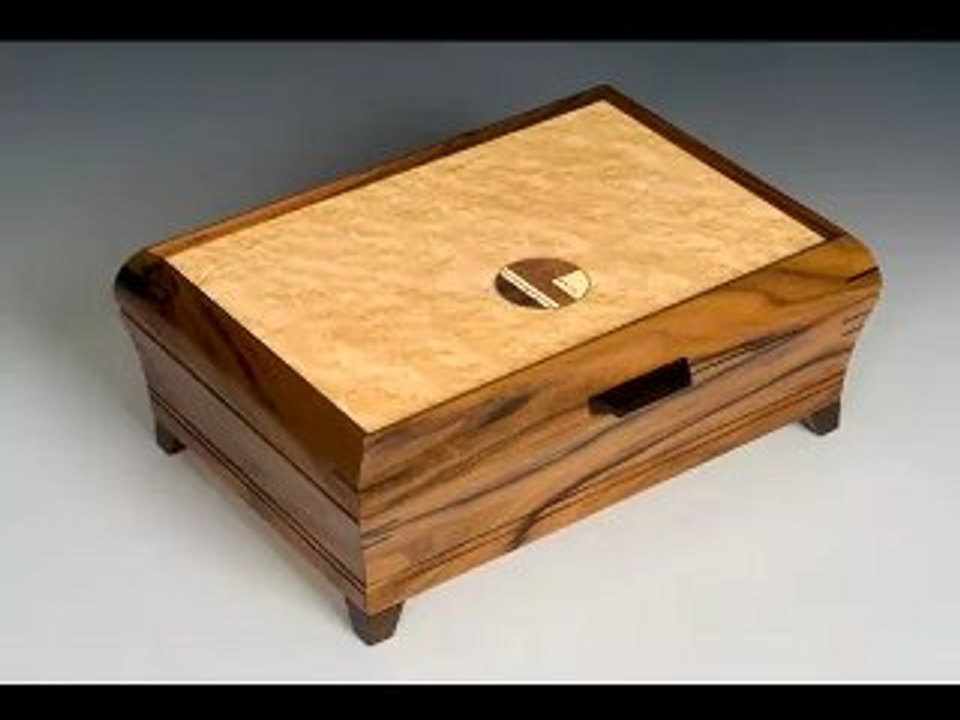 Jewelery boxes: Wood and Handmade