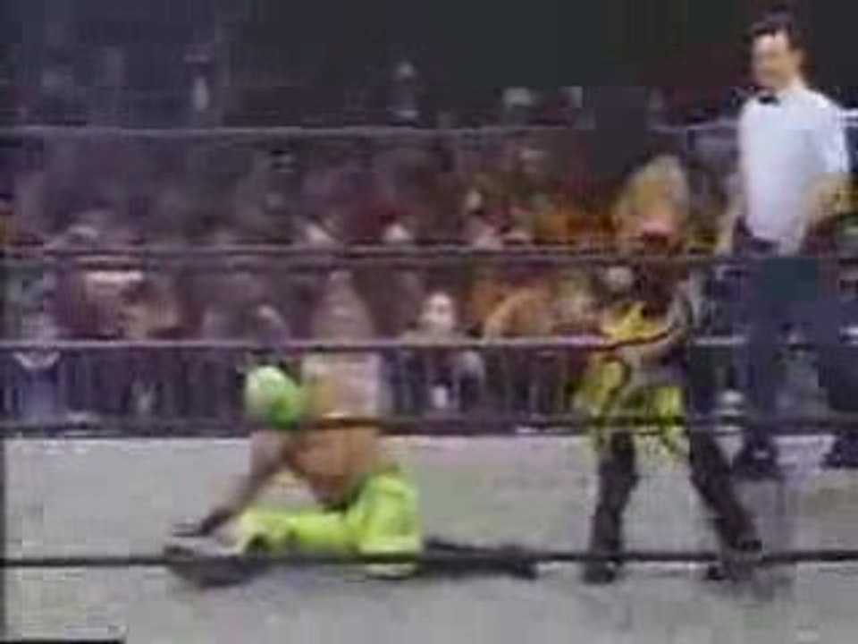 Rey Mysterio Jr vs Juventud Guerrera