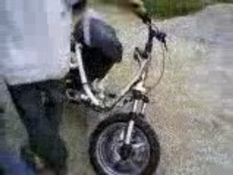 scoot a momo en reglage