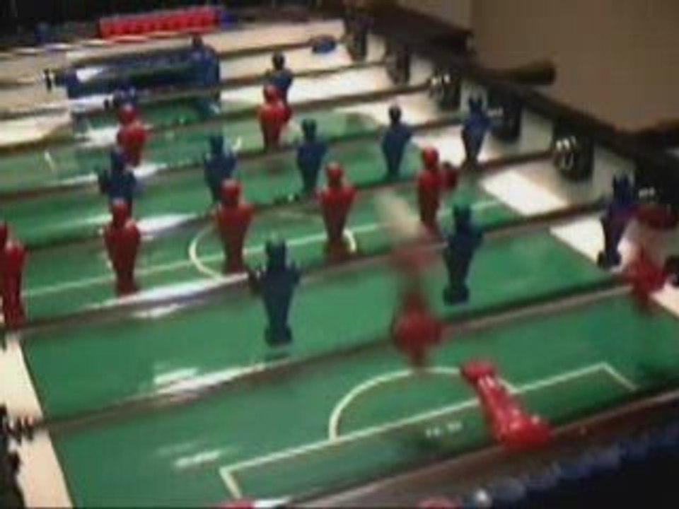 Dec03-tafelvoetbal-cs