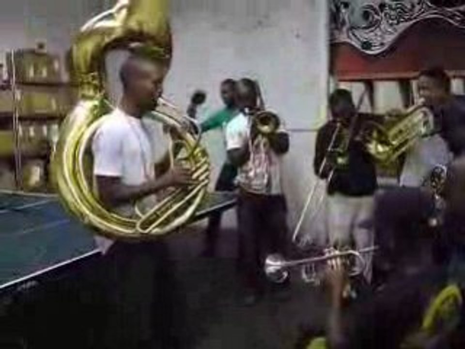 Hypnotic brass ensemble