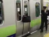Don't rush in japanese train - Yamanote line