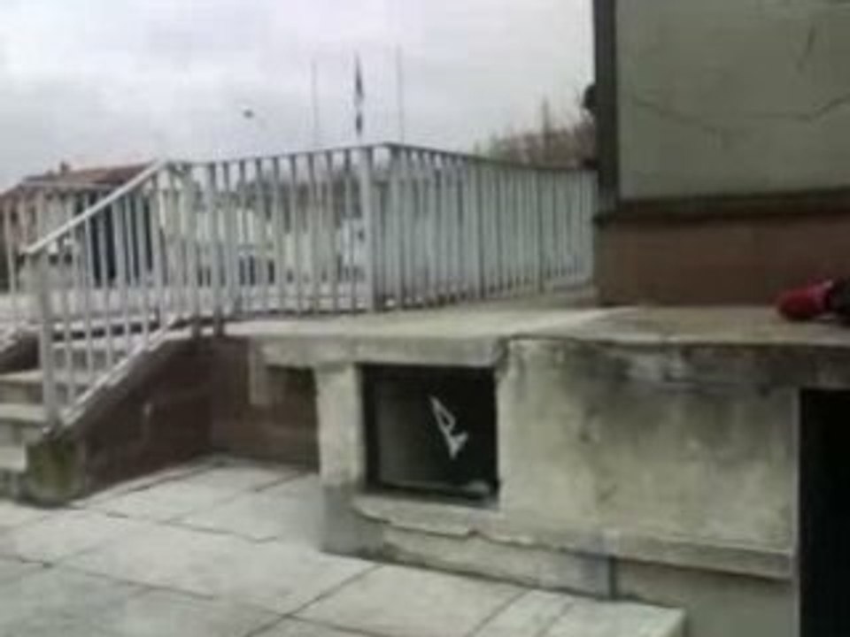 broken skate