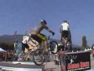 VIDEO SPECTACLE ACRO BIKE 2009 - 3 artistes