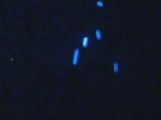 Julien et ses balles lumineuses