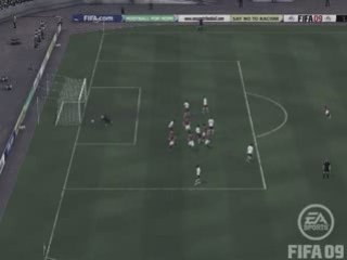 Coup du foulard puis but Totti