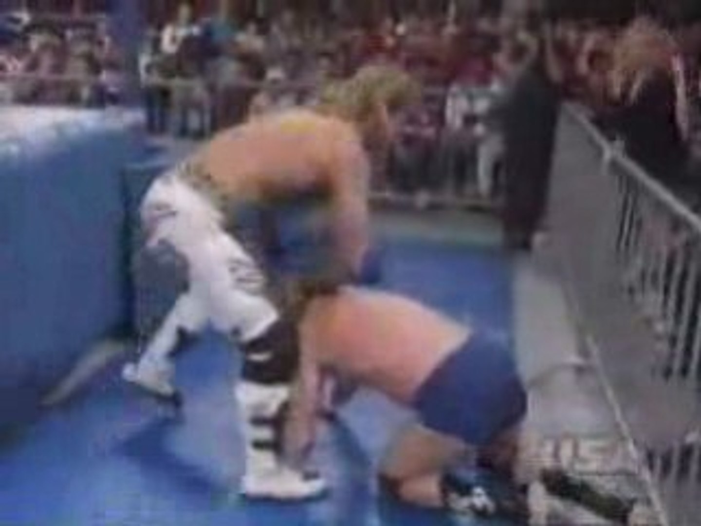 ⁣Roddy Piper vs Shawn Michaels (Prime Time Wrestling 30-3-92)