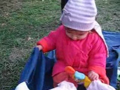 Pique-nique goûter au parc en famille (3) 25.10.08