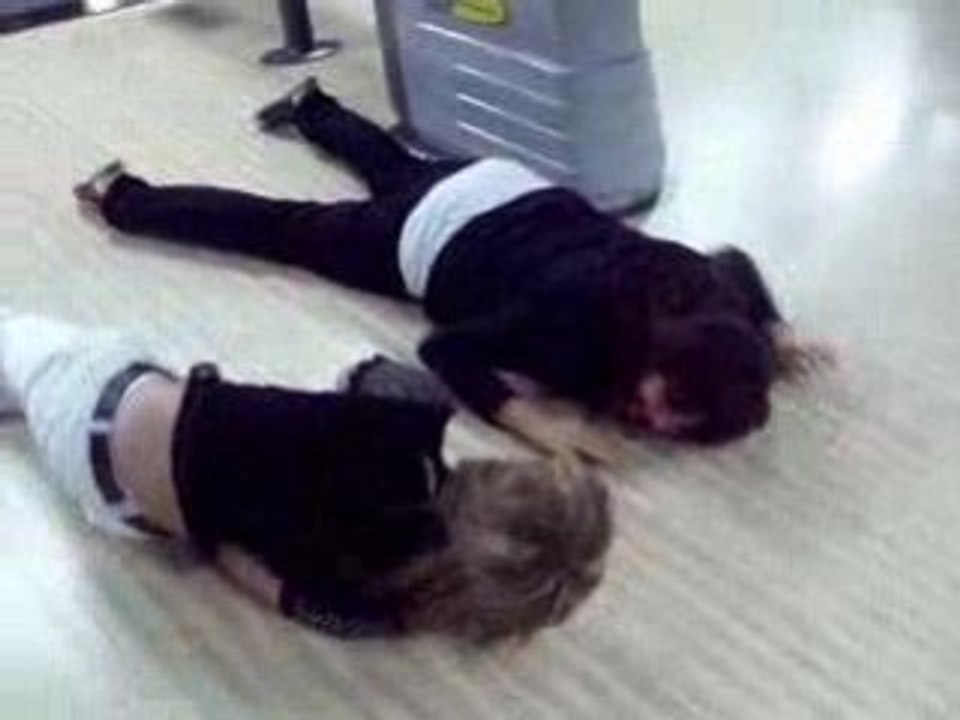 Complètement déjantée*