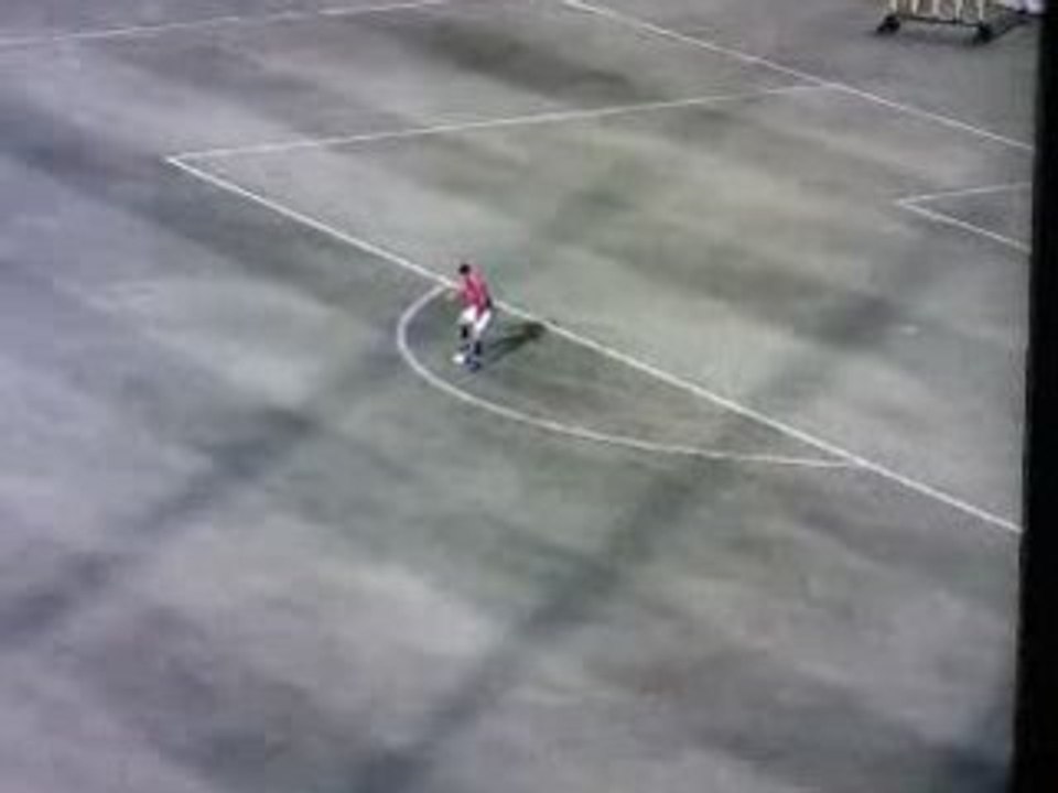 Fifa 09 retourné acrobatique avec cristiano ronaldo en HD