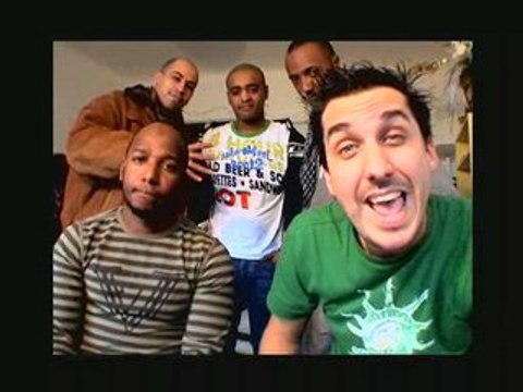 PSY 4 de la rime Luciano