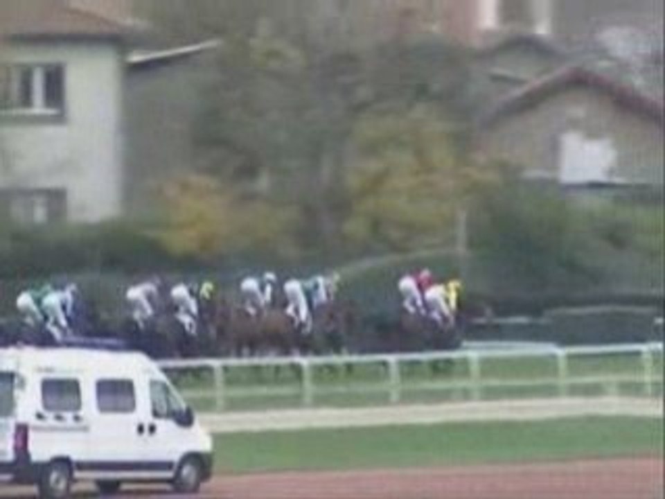 Debut de Tropical Rain.