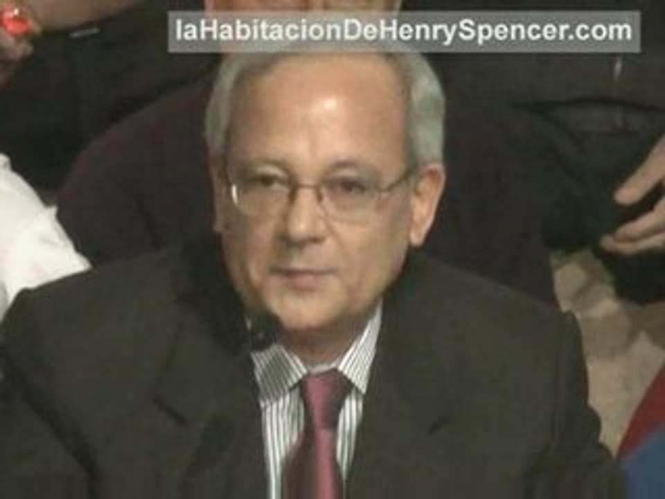 Cesar Hildebrandt presenta "Cambio de palabras"