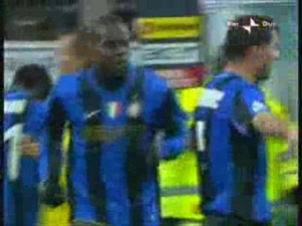 INTER-CHIEVO 4-2 Highlights  14_12_08