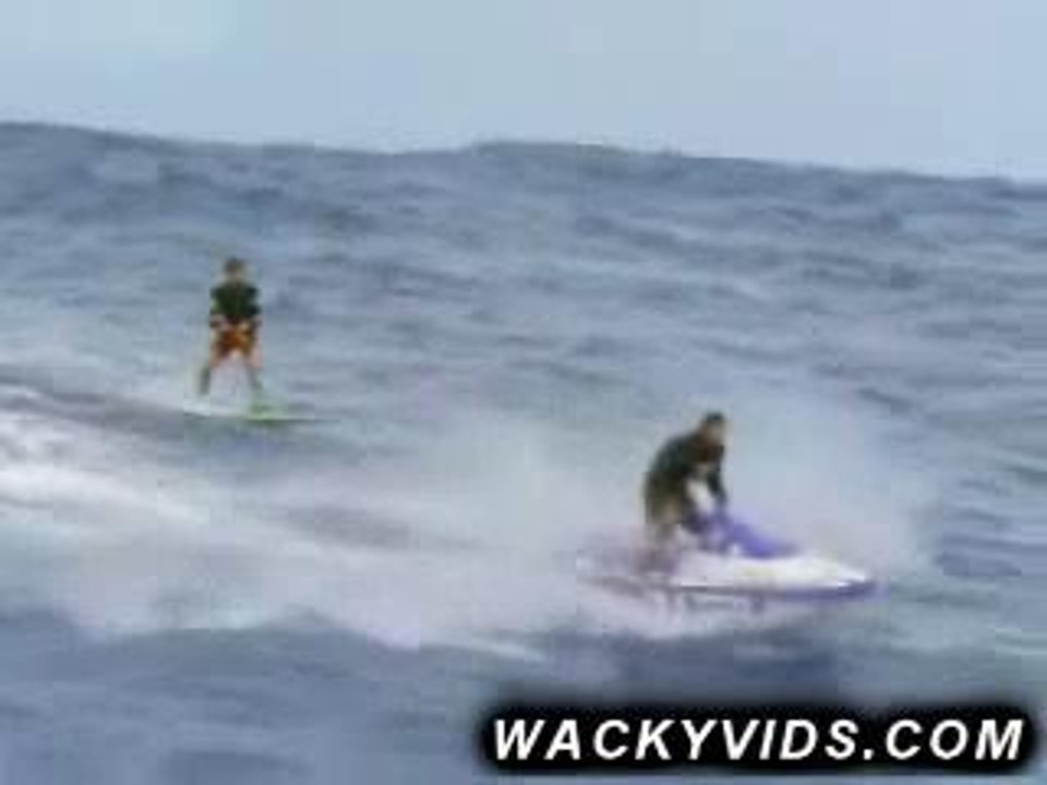 surfing_massive_wave