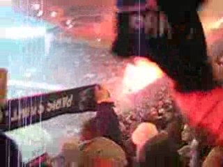 PARIS ST GERMAIN FUMIGENES