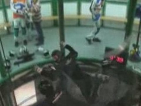 Vol relatif dans le simulateur de chute libre Aerokart