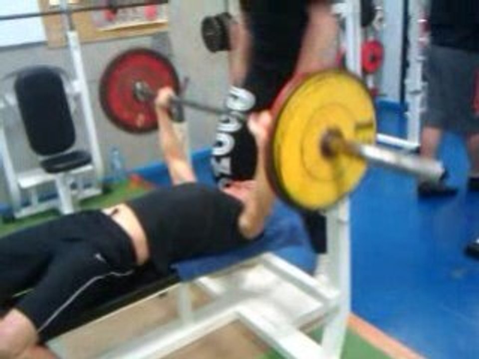 benchpress 100 kilo